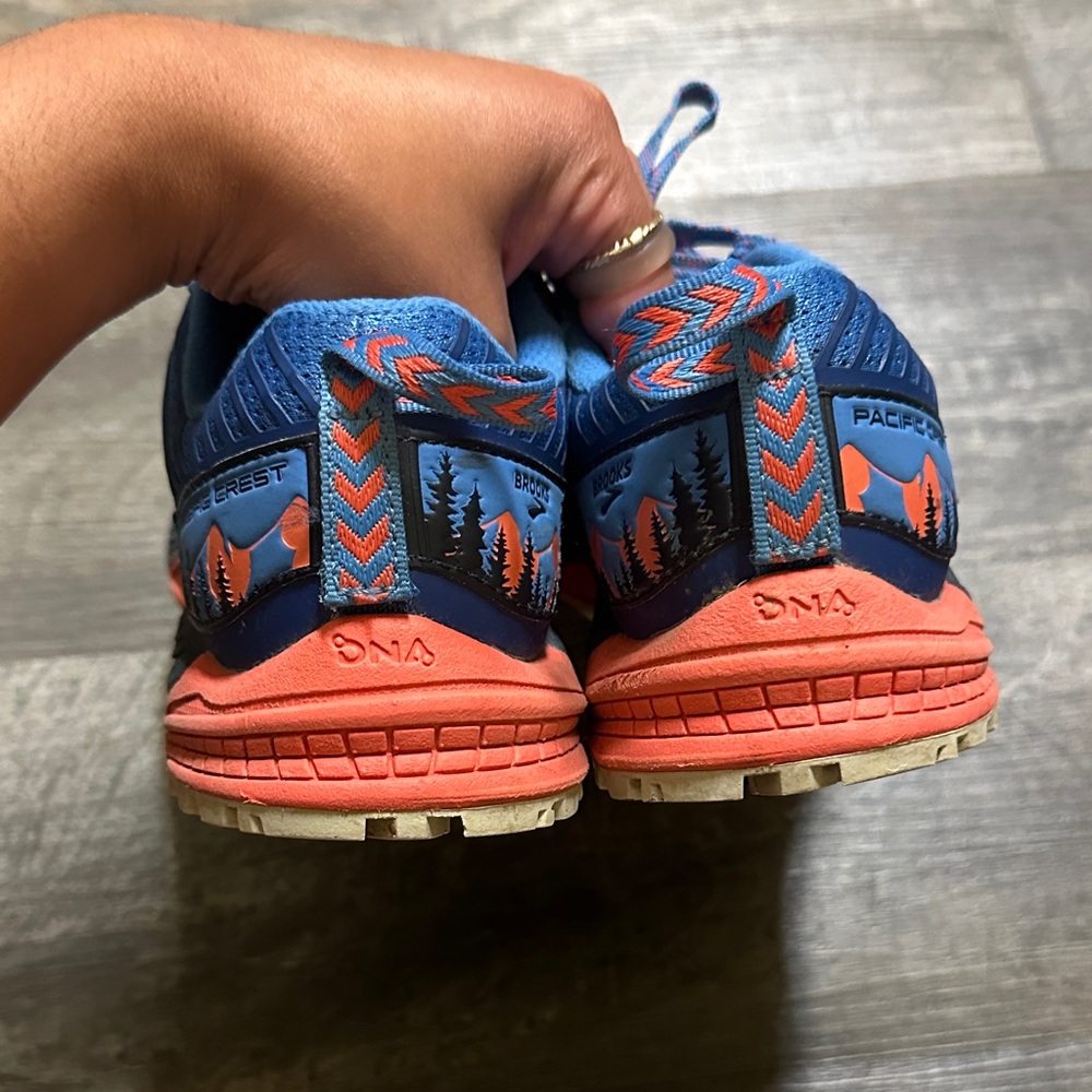 Brooks Cascadia 13 Pacific Crest Trail-Running Shoes - Picture 3 of 5